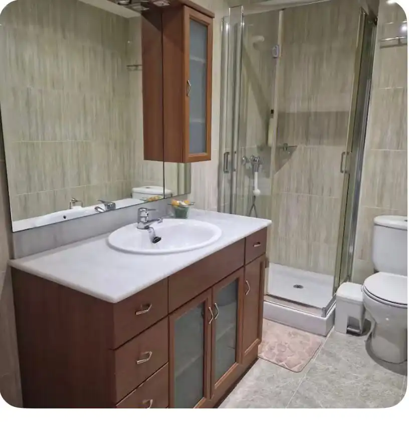 Bathroom of Flat for sale in Roses  with Air Conditioner and Balcony
