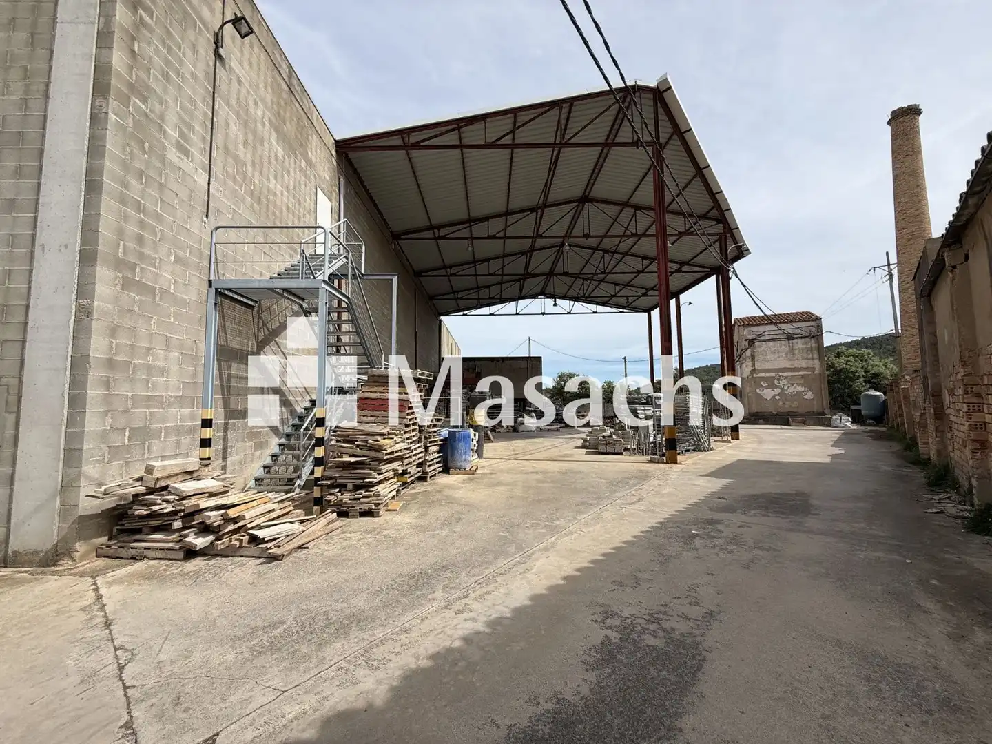 Exterior view of Industrial buildings for sale in Avinyó