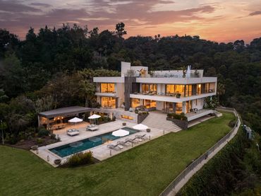 Casa amb piscina en venda a La Zagaleta
