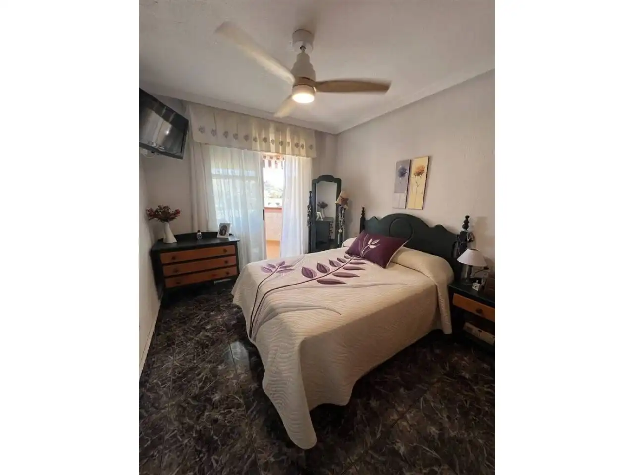 Habitación de Apartamento en venta en La Manga del Mar Menor con Aire acondicionado, Terraza y Piscina comunitaria