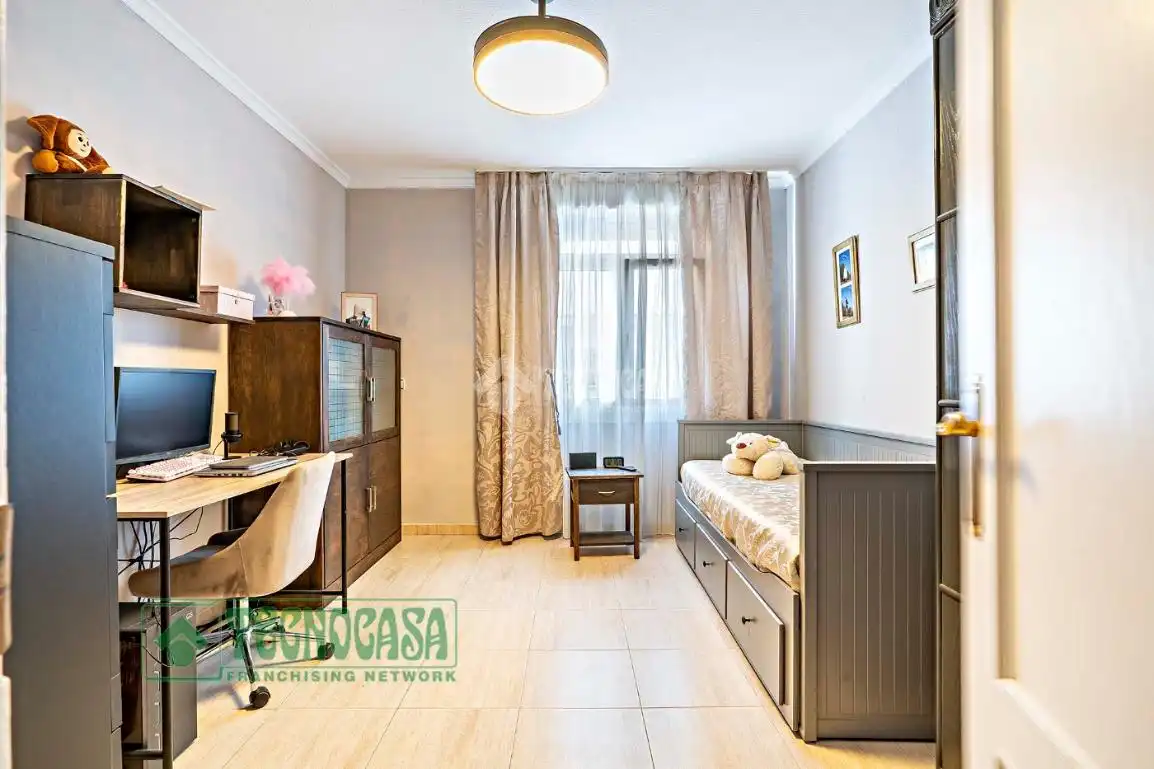 Habitación de Casa adosada en venta en Roquetas de Mar