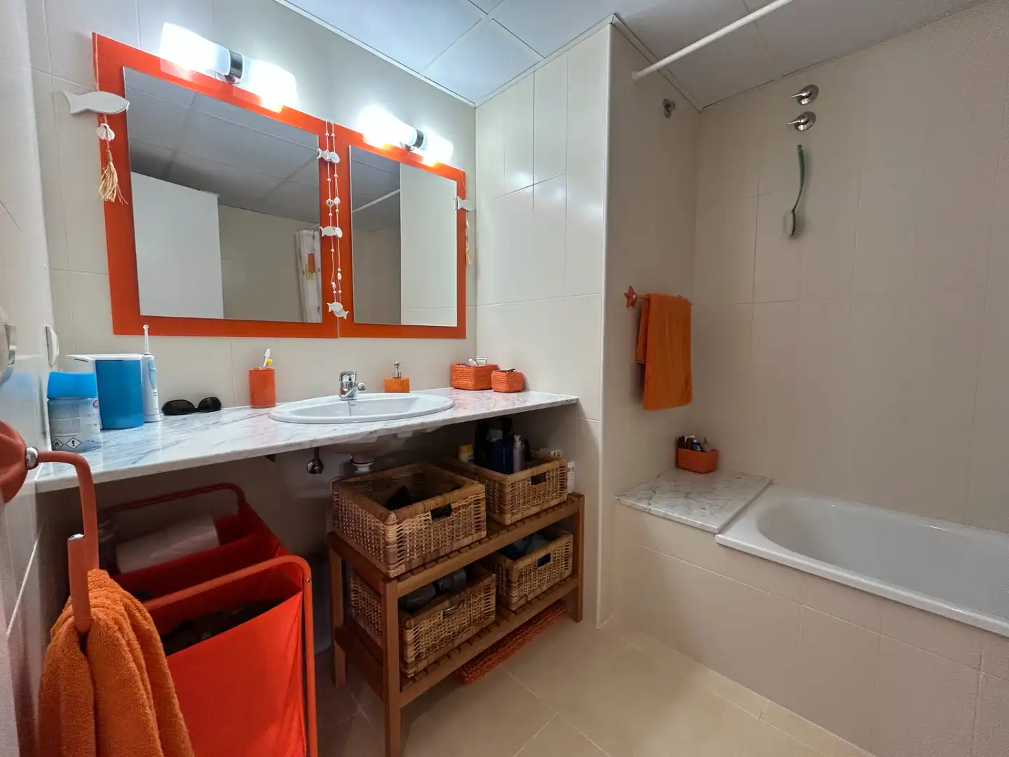 Baño de Piso en venta en Llançà con Aire acondicionado, Calefacción y Jardín privado