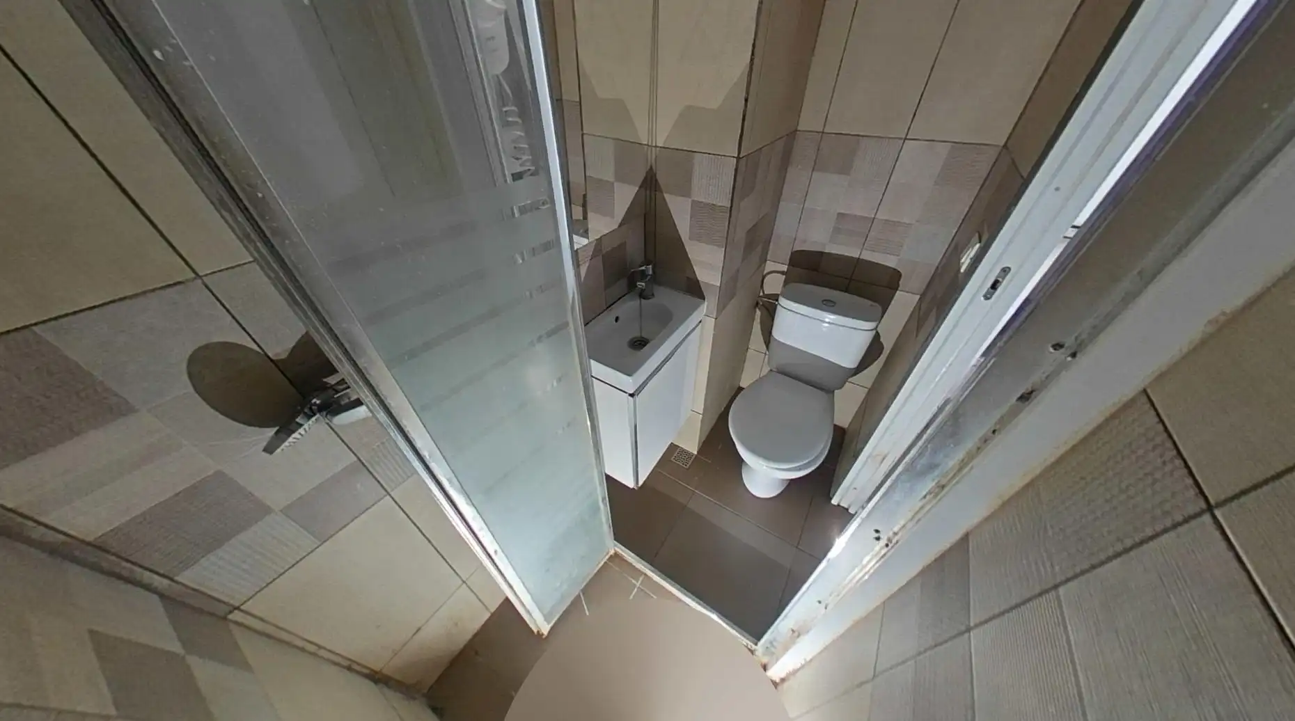 Badezimmer von Erdgeschoss zum Verkauf in Barcelona