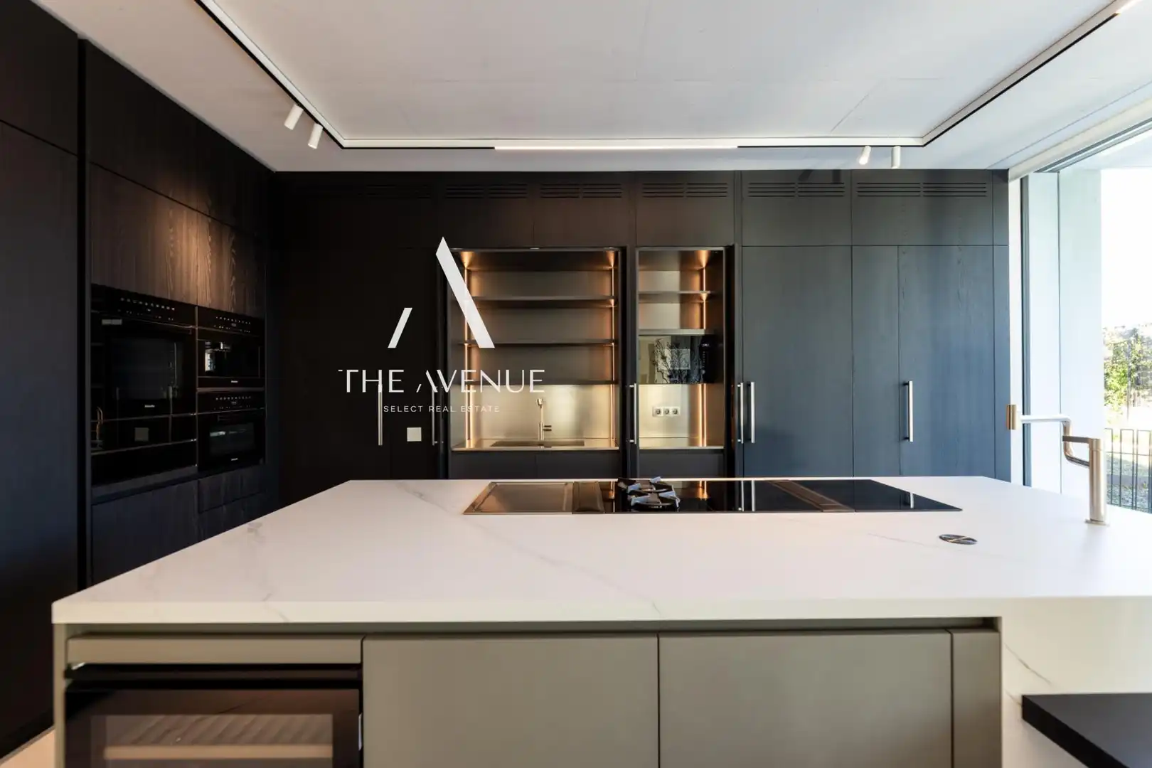Kitchen of Houses for sale in Pozuelo de Alarcón  with Heating and Swimming Pool