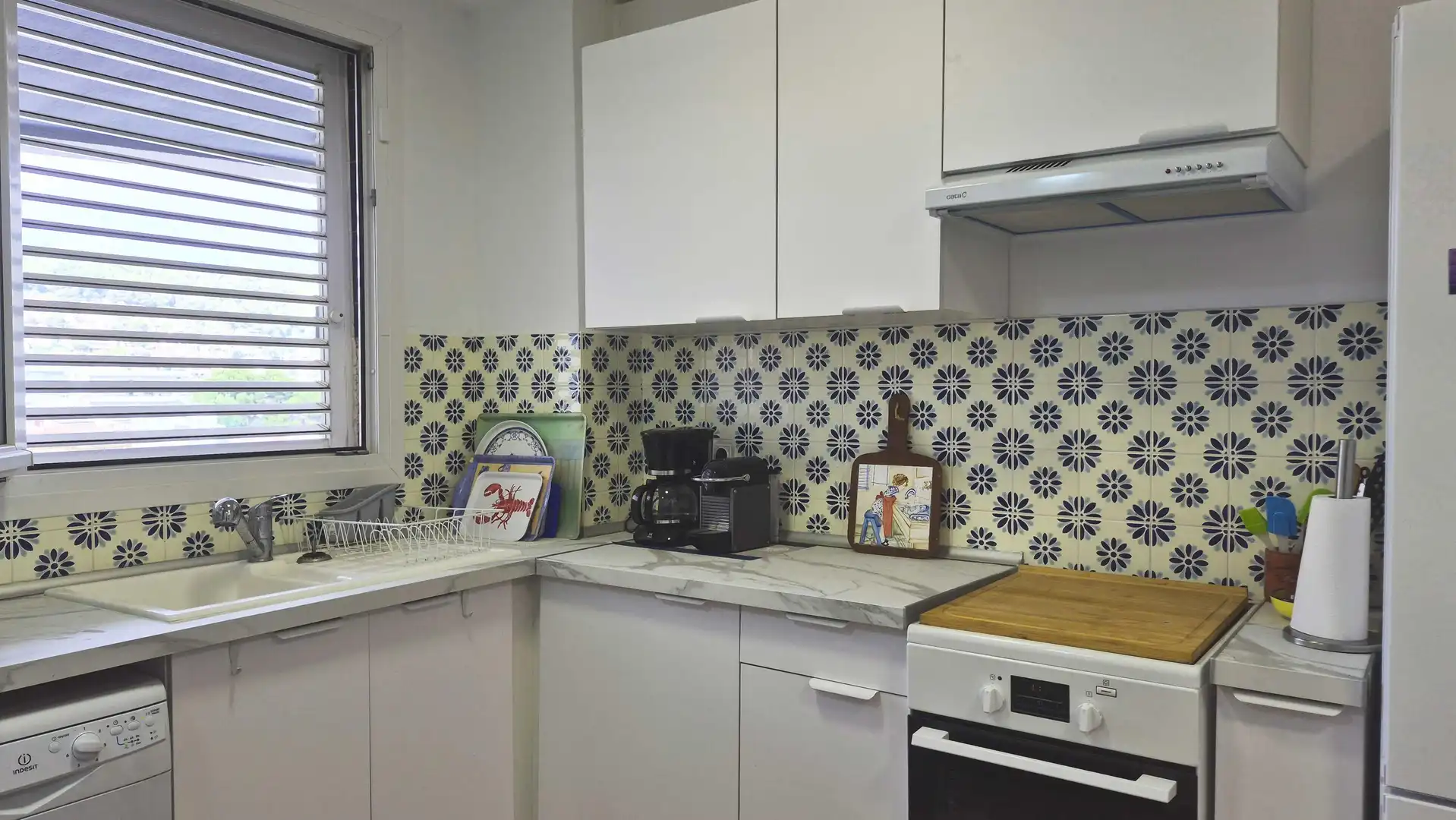 Cocina de Piso en venta en L'Estartit con Terraza y Piscina comunitaria