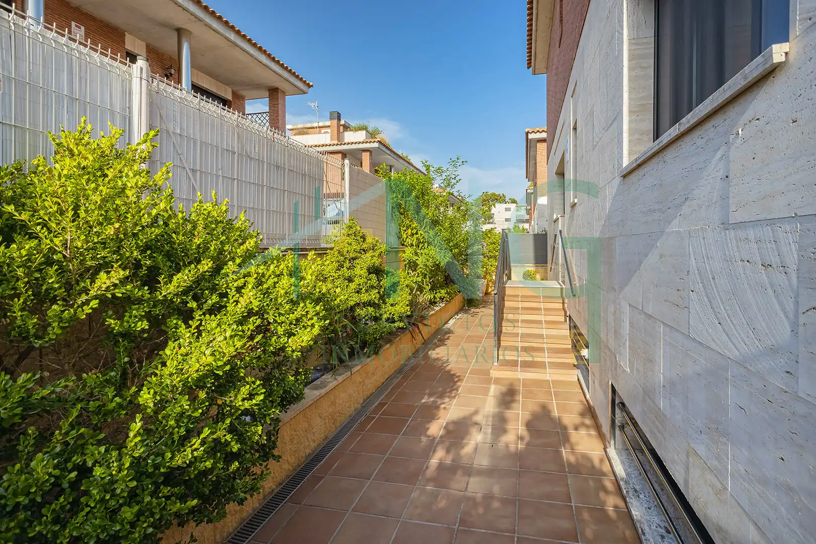Casa con piscina en venta en el Carrer de Nicaragua, imagen 7