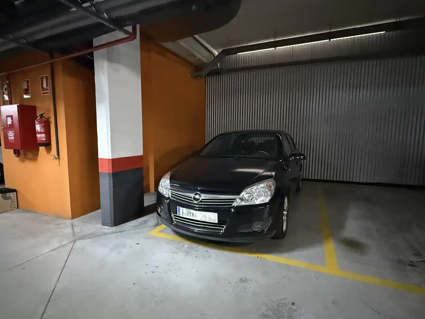 Parking of Flat for sale in Guadalajara  with Air Conditioner, Heating and Terrace