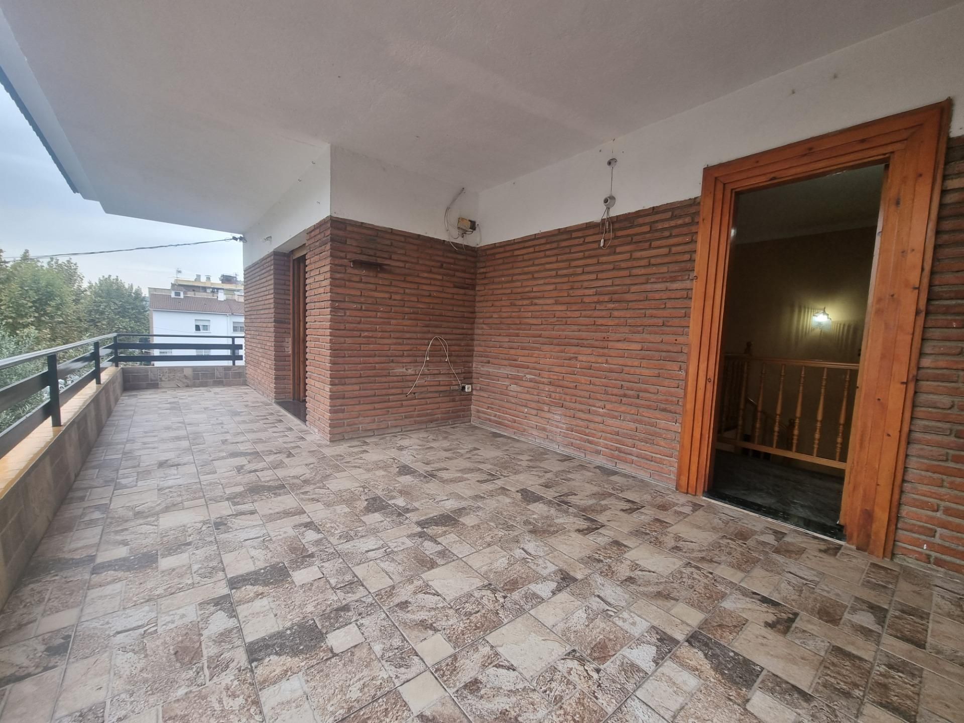 Flat for sale in Parets del Vallès  with Private garden, Terrace and Balcony