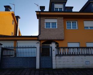 Exterior view of Single-family semi-detached for sale in Carracedelo