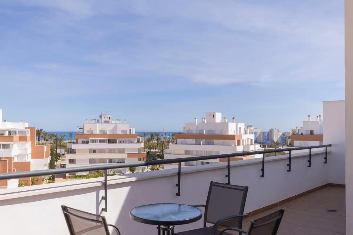 Terrassa de Àtic en venda en Roquetas de Mar amb Aire condicionat, Jardí privat i Terrassa