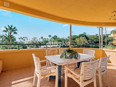 Apartament amb piscina en venda a Avenida de las Cumbres 9a