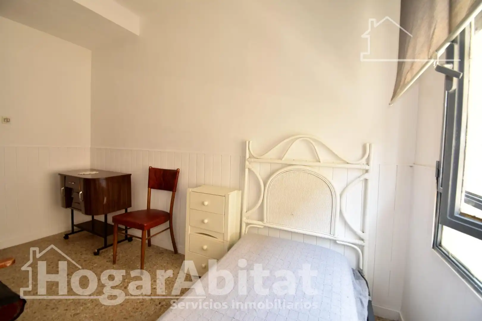 Bedroom of Flat for sale in Oliva  with Balcony
