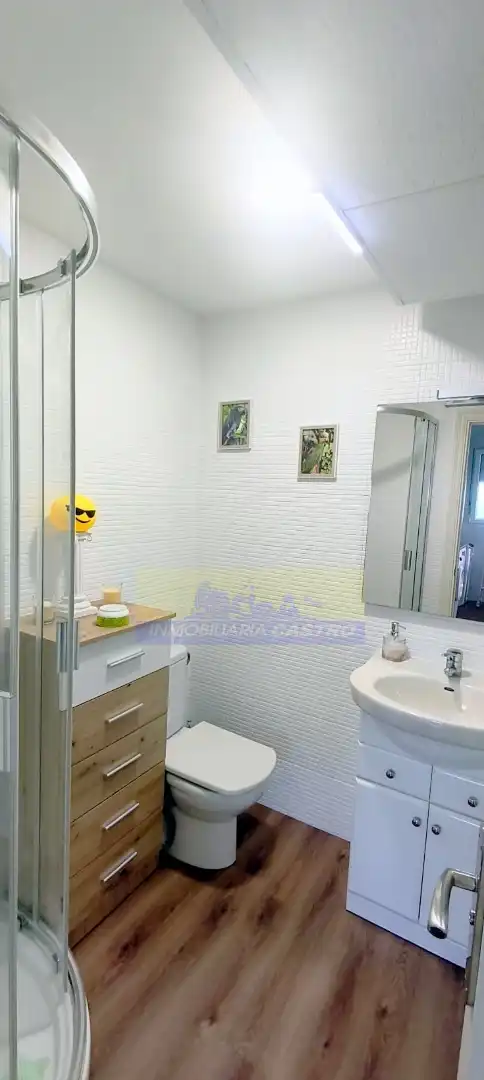 Baño de Piso de alquiler en Castro-Urdiales con Amueblado