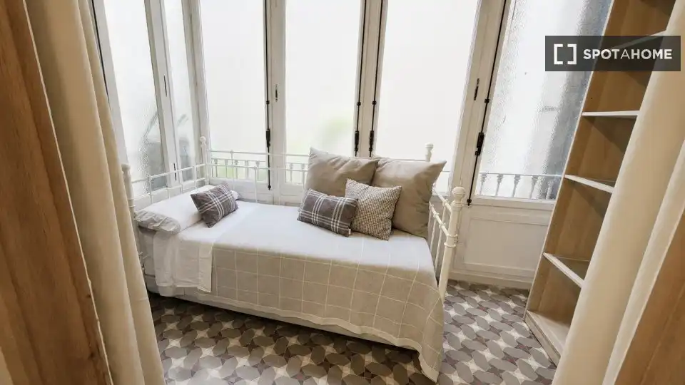 Appartamento con terrazza in affitto a Eixample, imagen 10
