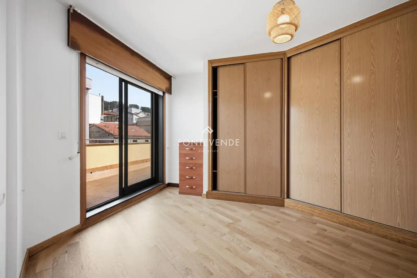 Bedroom of Attic for sale in Marín  with Heating, Parquet flooring and Terrace