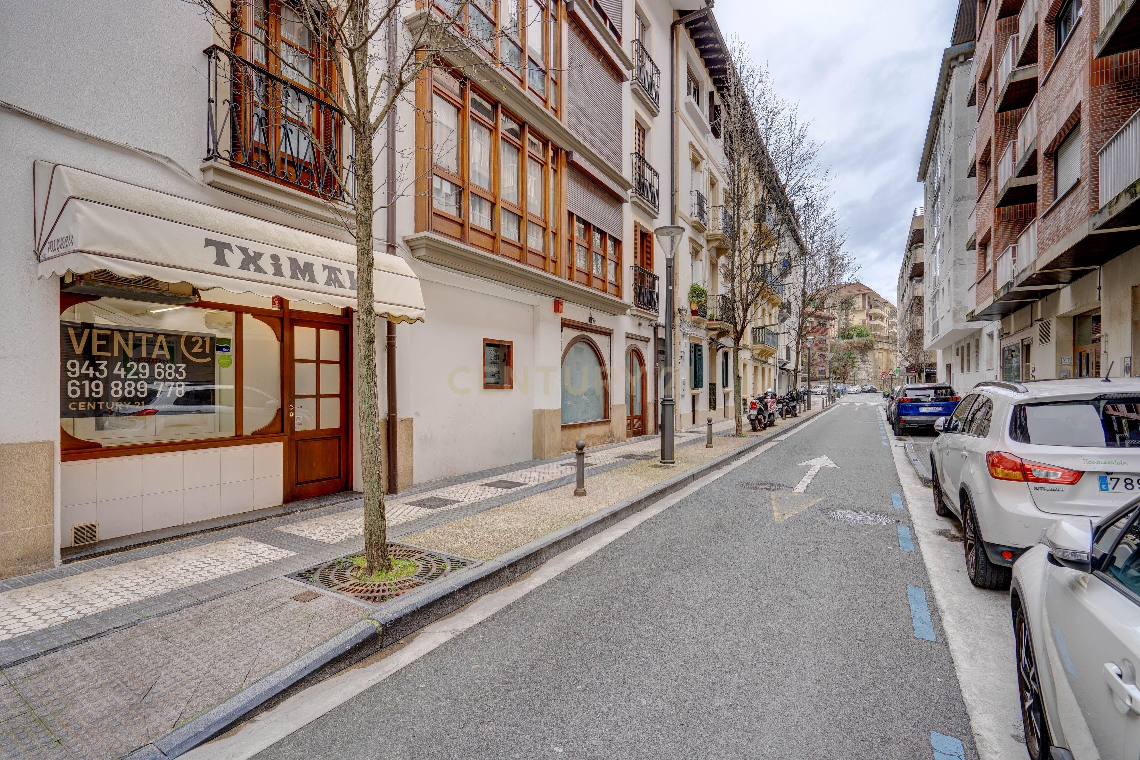 Exterior view of Premises for sale in Hondarribia  with Air Conditioner