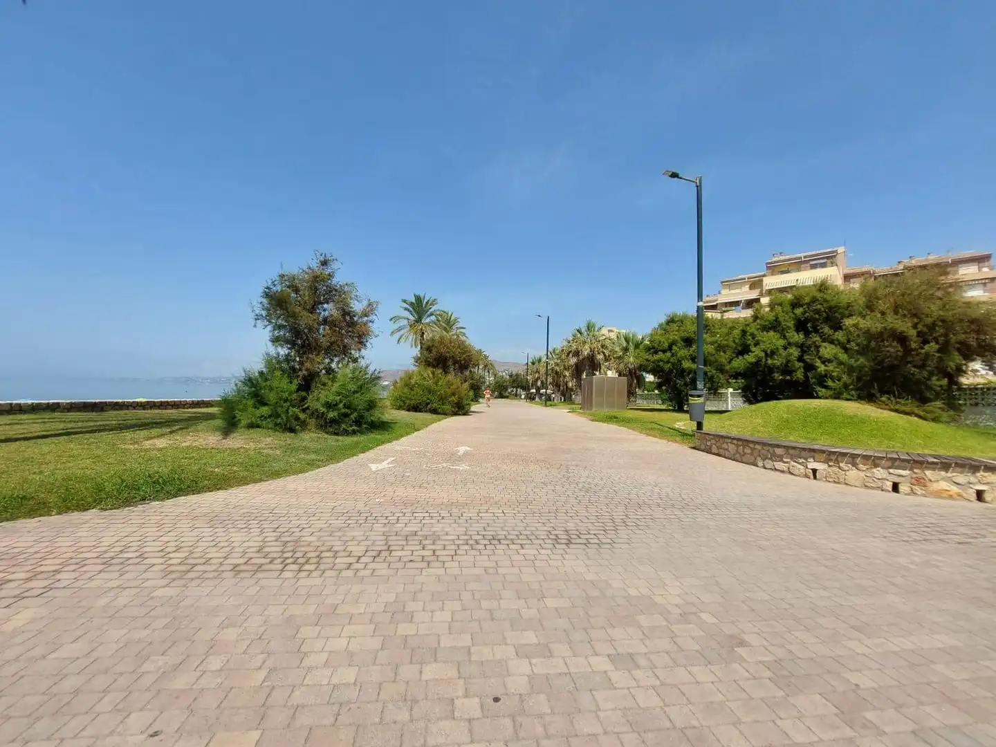 Apartamento con piscina en venta en Salobreña Costa, imagen 26