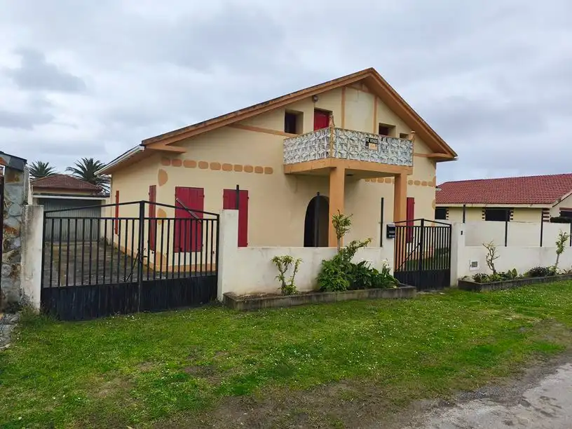 Vista exterior de Casa o chalet en venta en Barreiros
