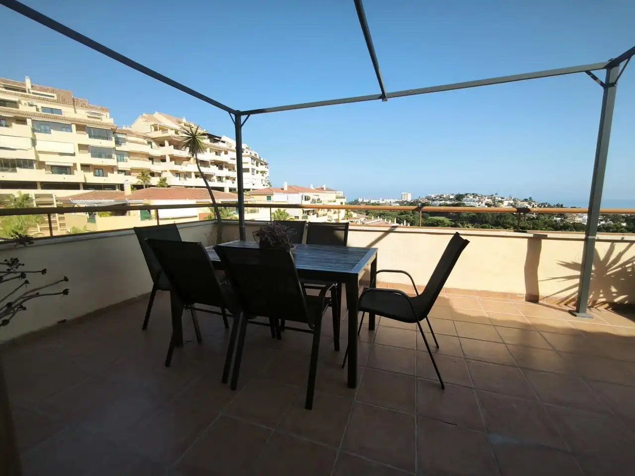 Terraza de Dúplex de alquiler en Benalmádena con Aire acondicionado y Terraza