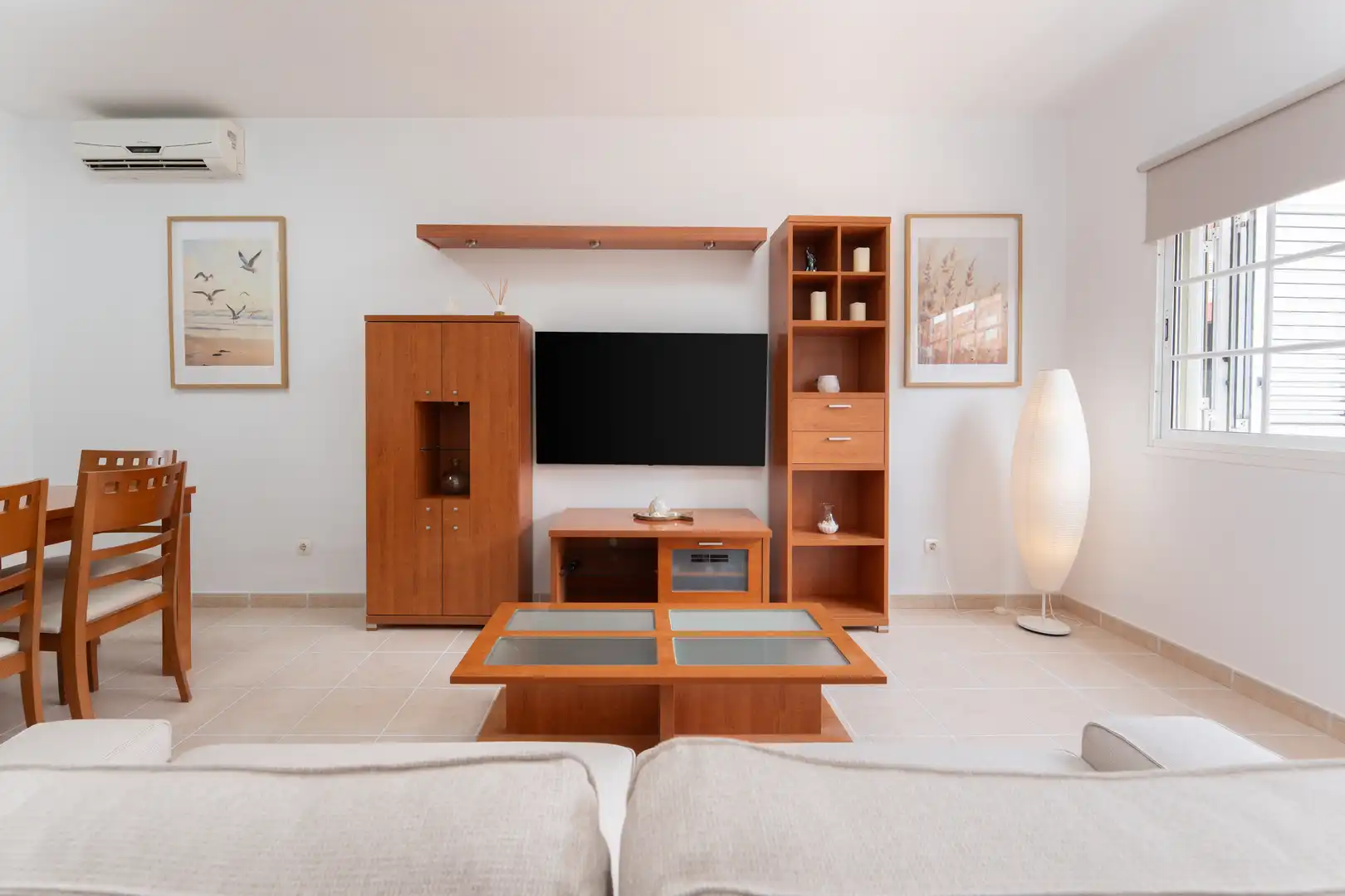 Sala de estar de Casa adosada en venta en San Bartolomé de Tirajana con Aire acondicionado, Jardín privado y Terraza