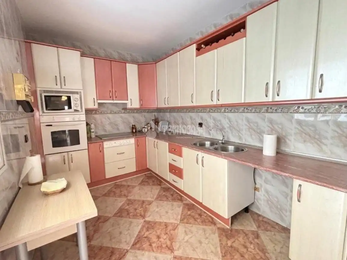 Kitchen of Houses for sale in Jódar  with Storage room and Balcony