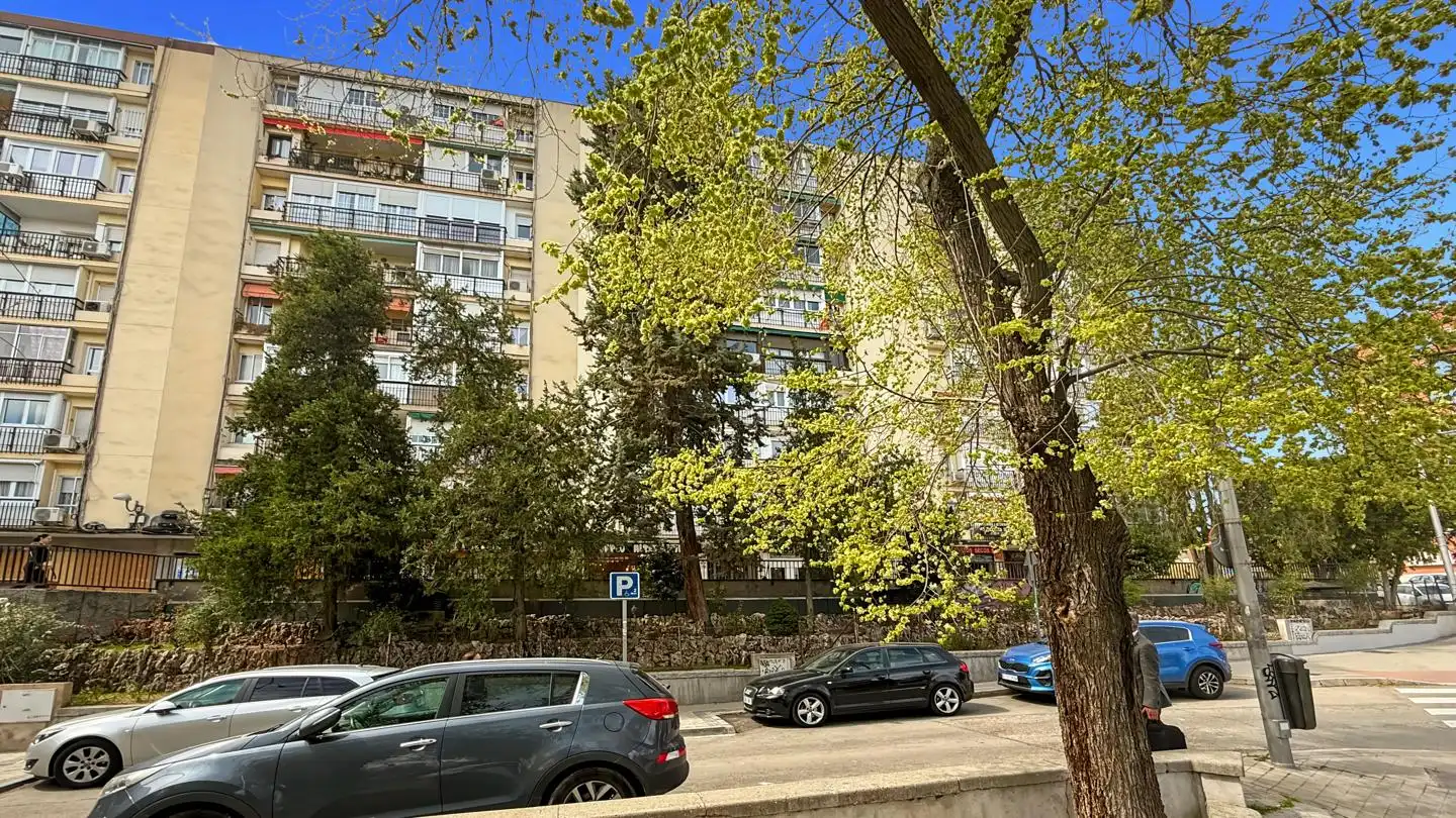 Außenansicht von Geschaftsraum zum Verkauf in Madrid