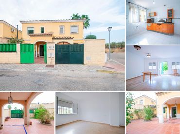 Casa aparellada amb jardí en venda a Villanueva del Ariscal