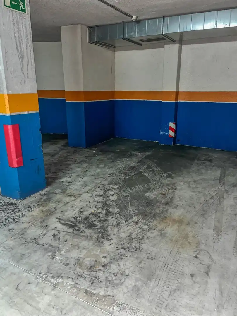 Aparcament de Garatge en venda en Oviedo 