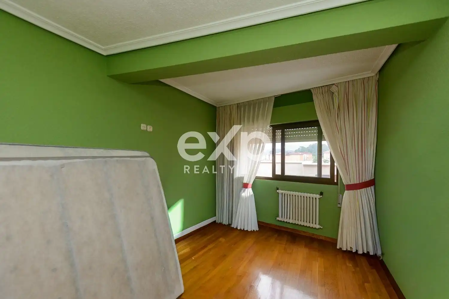 Bedroom of Flat for sale in Avilés  with Heating, Terrace and Furnished
