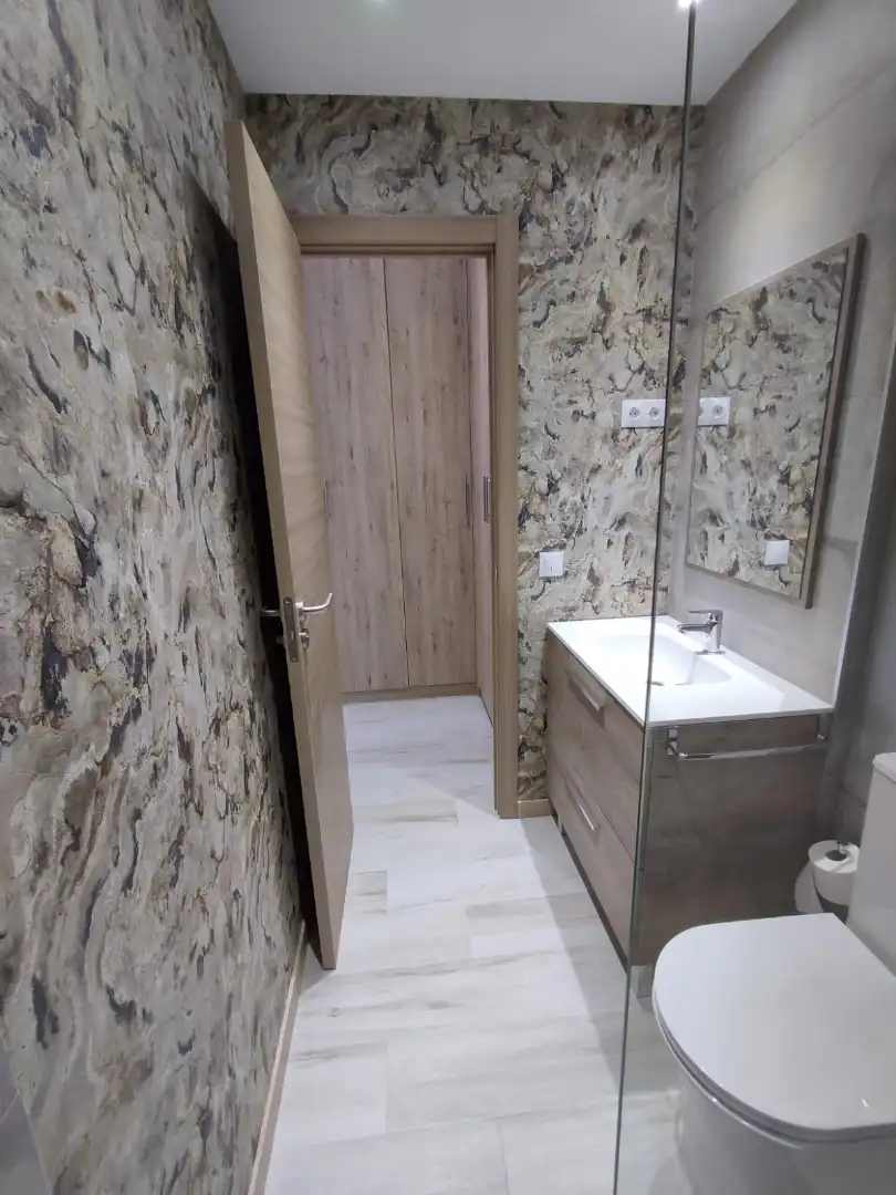 Bany de Apartament en venda en Getafe amb Aire condicionat, Calefacció i Moblat