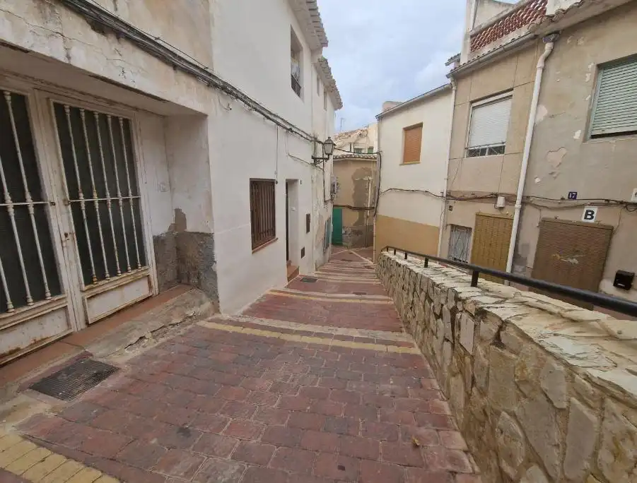 Vista exterior de Casa o xalet en venda en Petrer amb Terrassa