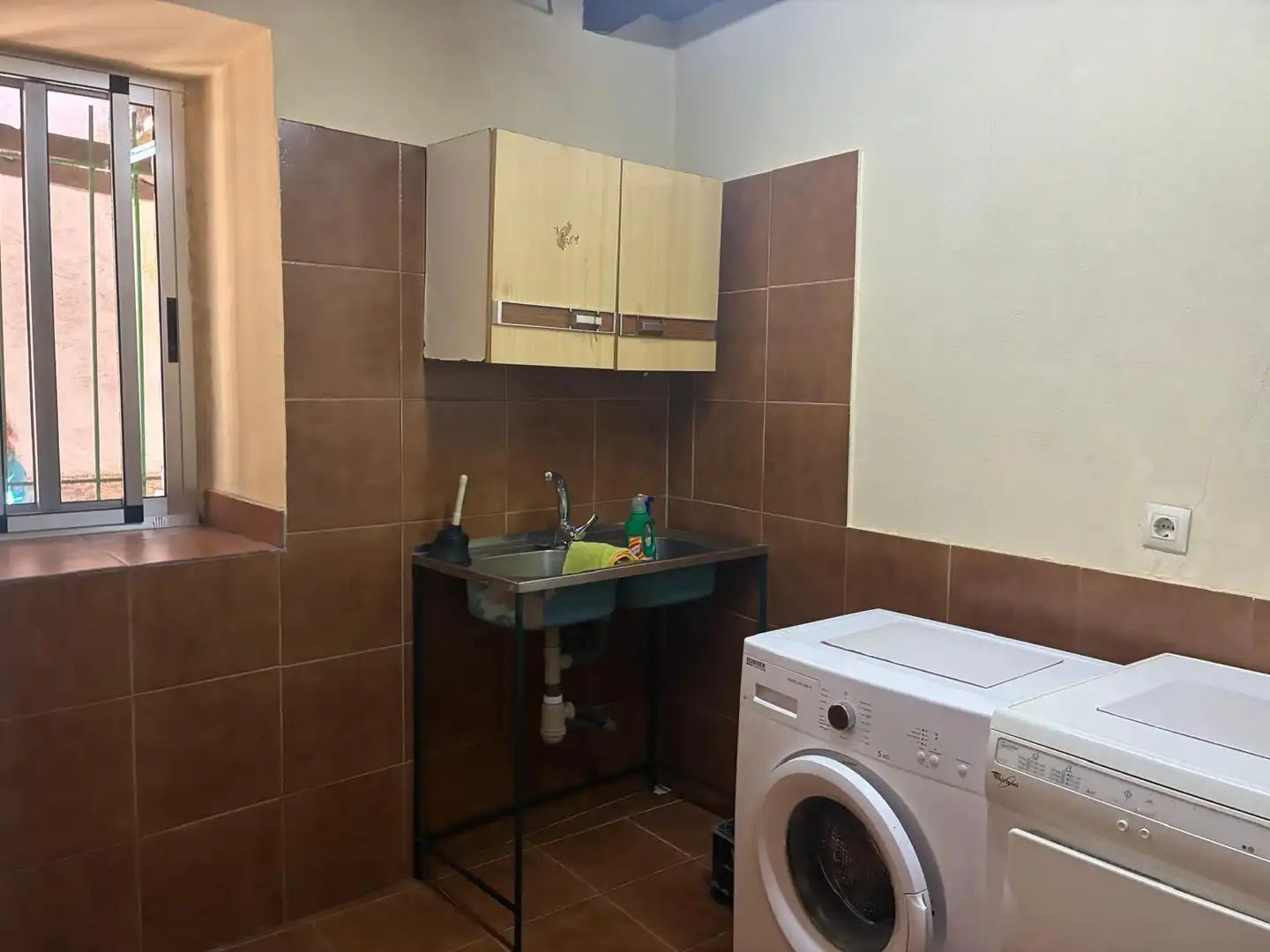 Kitchen of Houses for sale in Piornal  with Furnished