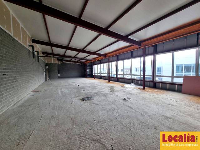 Oficina en Alquiler en El Crucero en Revilla