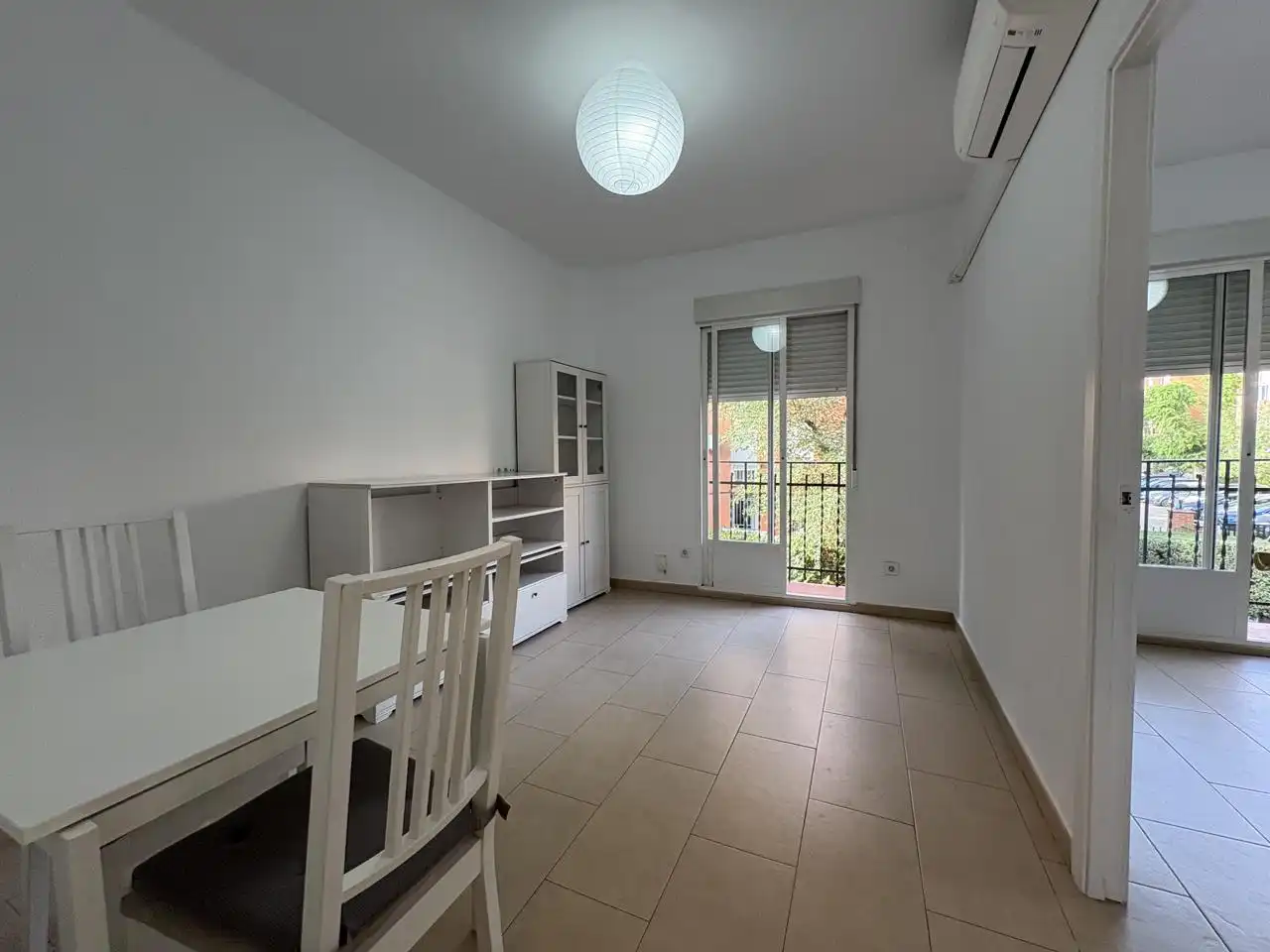 Habitación de Piso de alquiler en Madrid con Aire acondicionado y Balcón