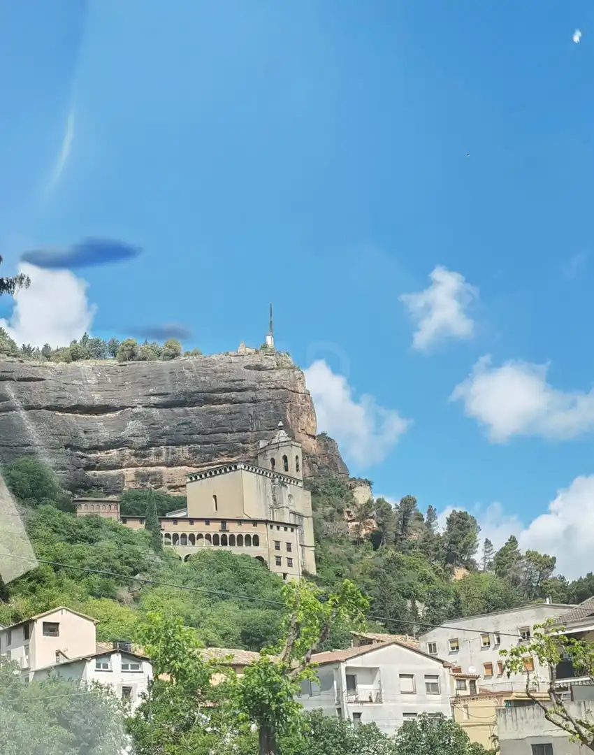 Vista exterior de Edifici en venda en Graus