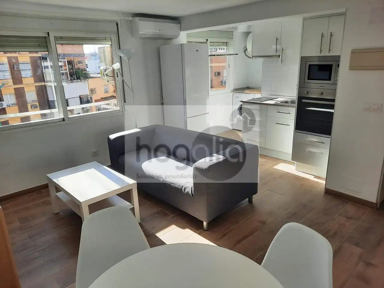 Wohnzimmer von Wohnung zur Miete in  Sevilla Capital mit Klimaanlage und Möbliert