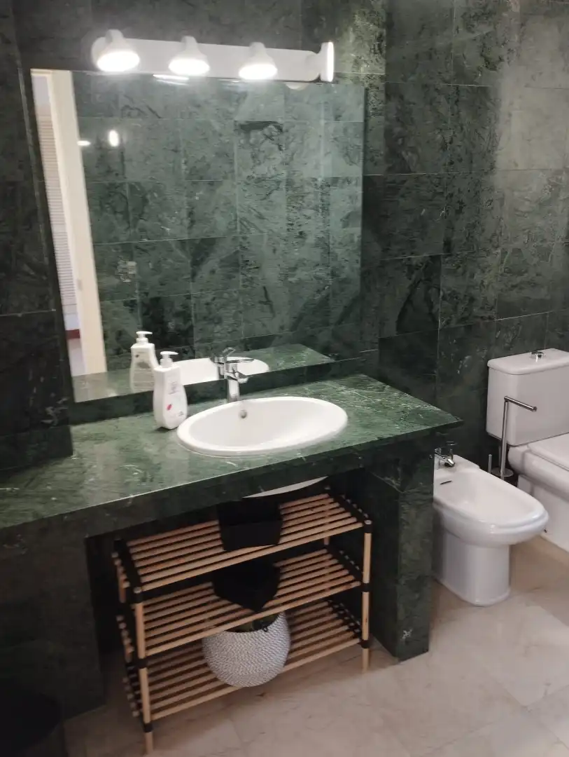 Bathroom of Attic for rent in Marbella  with Air Conditioner, Heating and Terrace