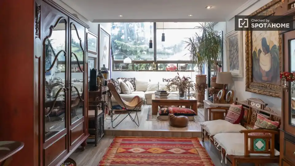 Living room of Flat for share in Madrid  with Air Conditioner, Heating and Furnished