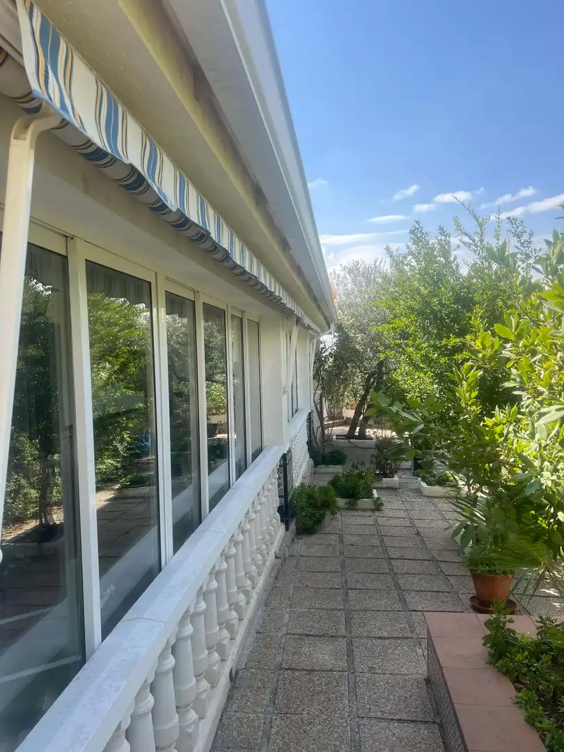 Vista exterior de Casa o xalet en venda en Colmenar de Oreja amb Aire condicionat, Calefacció i Terrassa