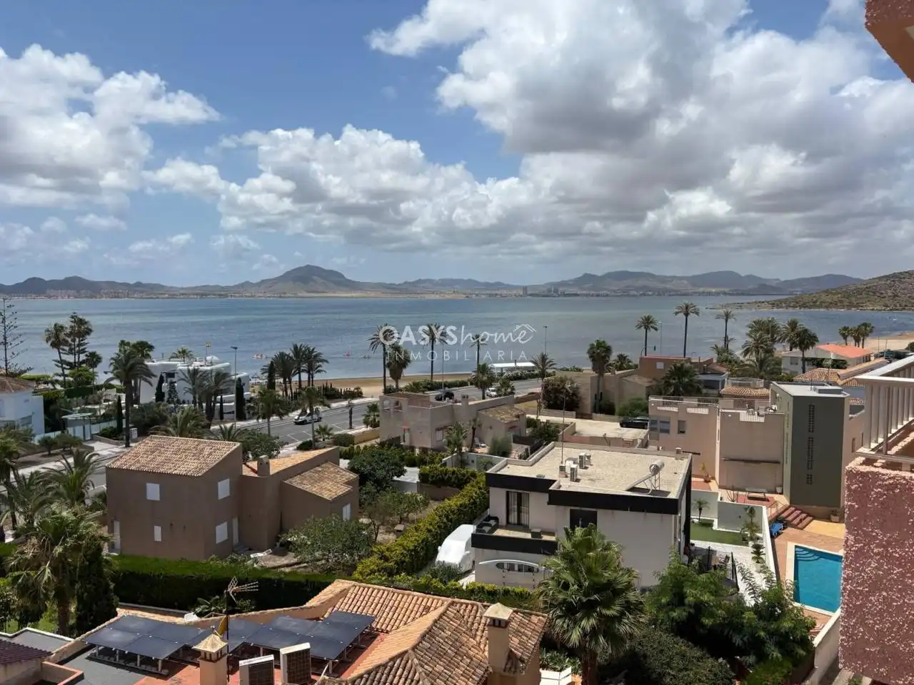 Piso en venta en La Manga del Mar Menor con Terraza