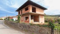 Vista exterior de Casa o xalet en venda en Valle de Mena amb Jardí privat