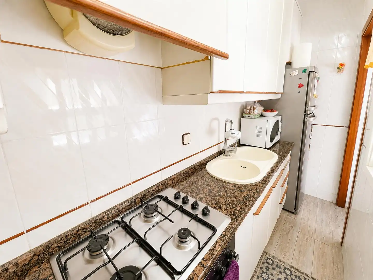 Kitchen of Flat for sale in El Masnou  with Air Conditioner, Storage room and Oven