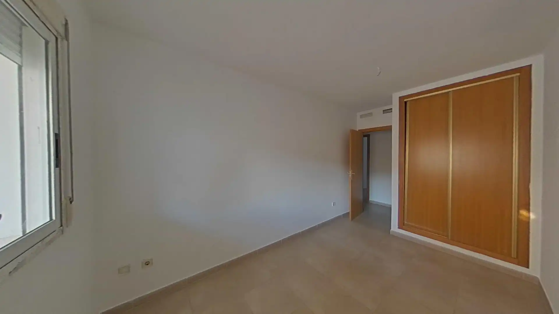 Habitación de Piso en venta en Murcia con Terraza y Trastero