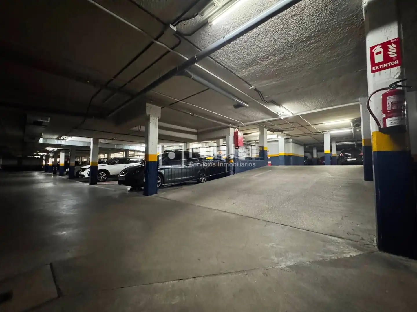 Parking de Piso en venta en Getafe con Calefacción y Trastero