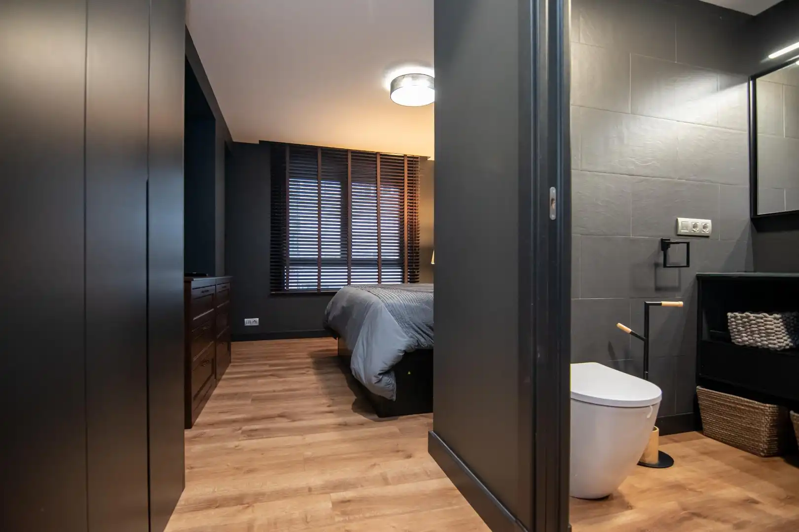 Habitación de Piso en venta en A Coruña Capital  con Calefacción, Trastero y Amueblado