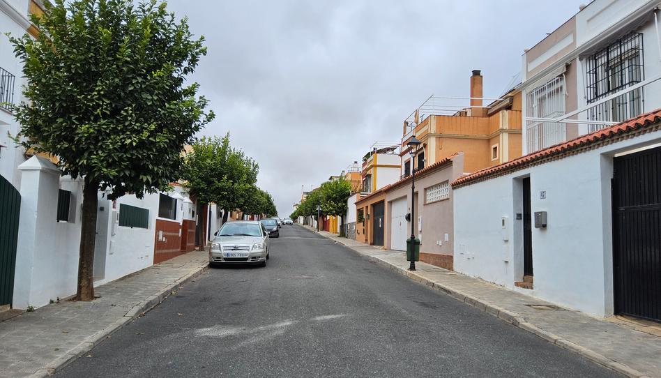 Foto 1 de Casa adosada en venda a Cl Doctor Barnard, Castilleja de Guzmán, Sevilla
