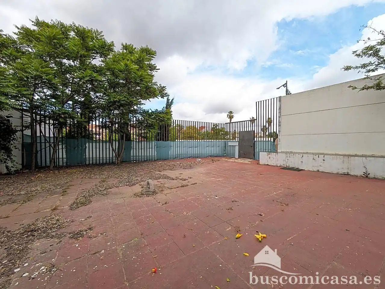 Parking de Casa o chalet en venta en Linares con Aire acondicionado, Terraza y Trastero