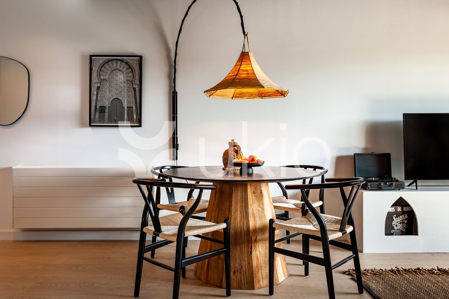 Comedor de Apartamento de alquiler en  Barcelona Capital con Aire acondicionado, Terraza y Amueblado
