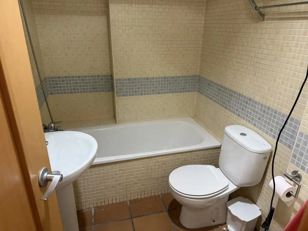 Bathroom of Study for sale in Sierra Nevada