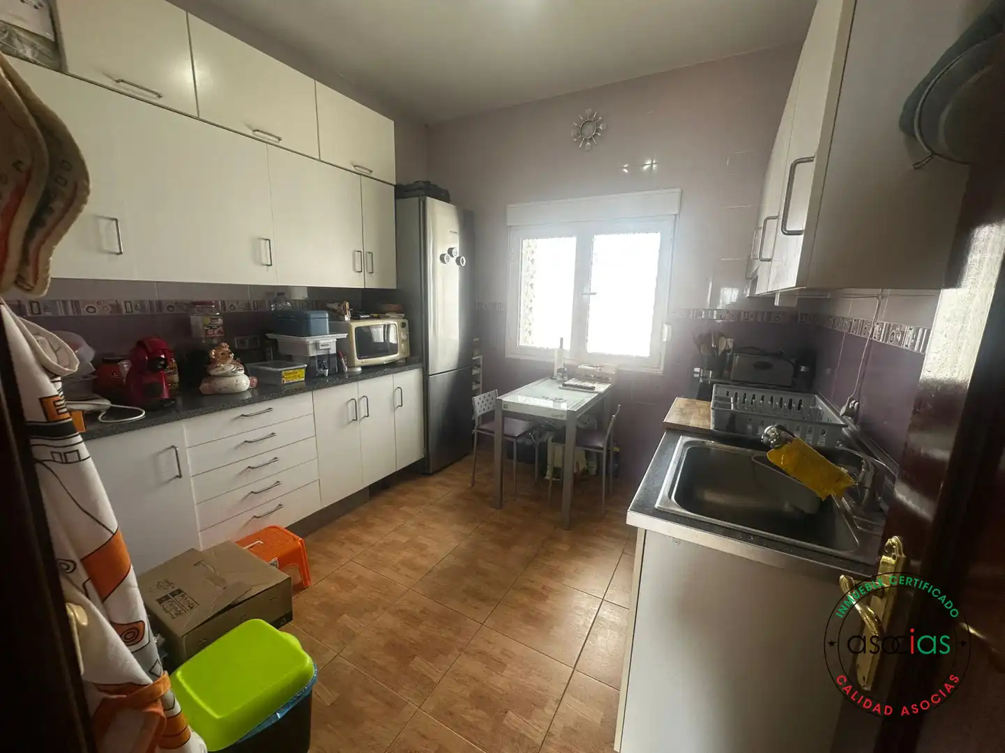 Cocina de Piso en venta en Gijón  con Calefacción y Jardín privado